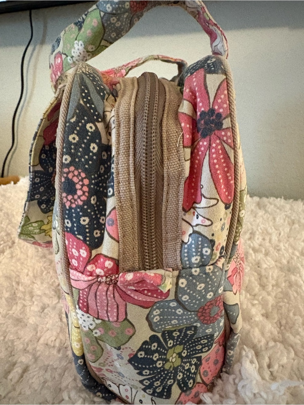 thirty-one Floral Cosmetic Bag - Picture 9 of 14